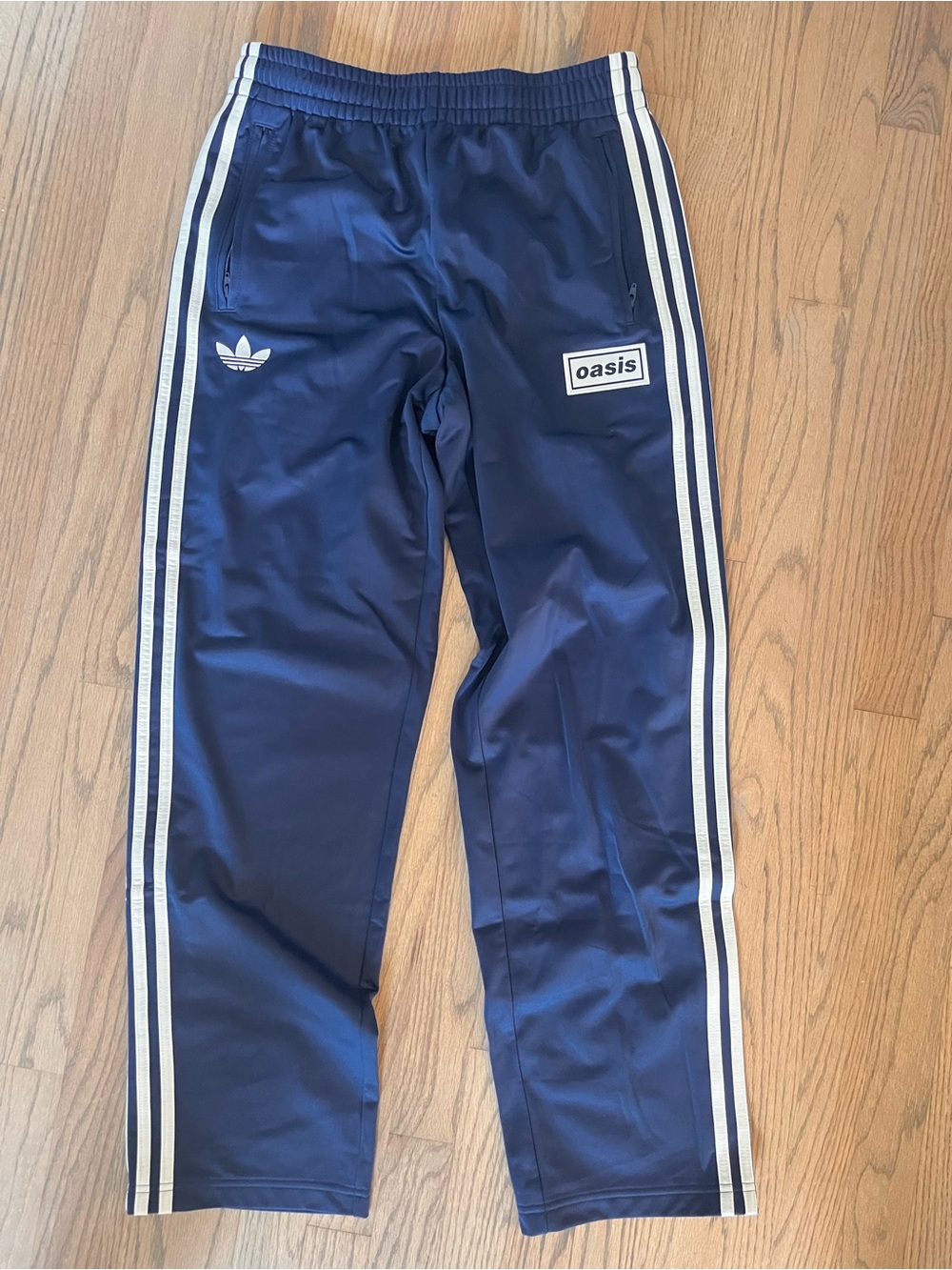 Adidas Oasis track navy pants (unisex)
